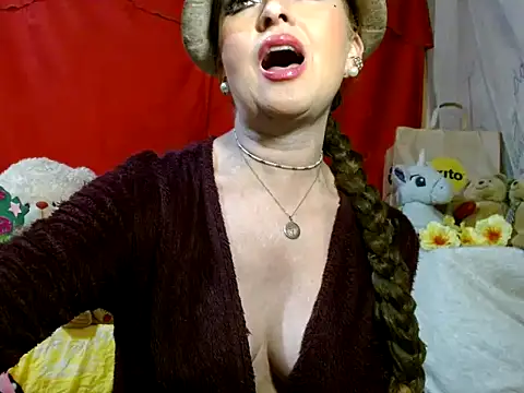 Snapshot of hottieperla chatting on February 24, 2026, 4:49 pm hottieperla online show from February 24, 2026, 4:49 pm