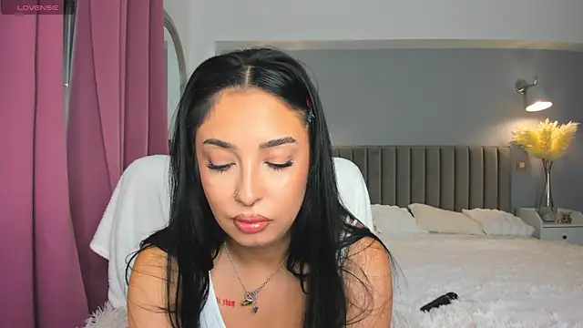 Snapshot of Awesome_Jolie chatting on September 11, 2025, 5:51 am Awesome Jolie online show from September 11, 2025, 5:51 am