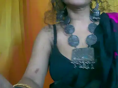 Snapshot of sexy_baby_kolkata chatting on October 9, 2025, 10:35 am sexy baby kolkata online show from October 9, 2025, 10:35 am