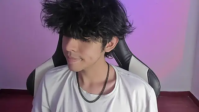 Snapshot of Alan26_ chatting on January 20, 2025, 12:25 am Alan26 online show from January 20, 2025, 12:25 am