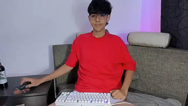 Snapshot of Alan26_ chatting on March 12, 2025, 8:52 pm Alan26 online show from March 12, 2025, 8:52 pm