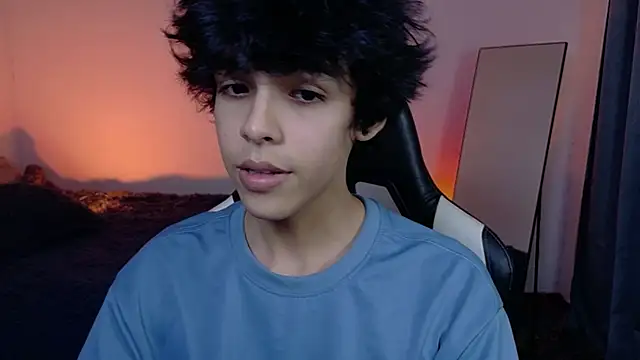 Alan26  online show from April 3, 2026, 4:21 am