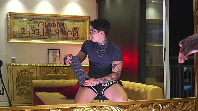 Snapshot of dantecoppolaa_ chatting on February 19, 2026, 1:12 am dantecoppolaa online show from February 19, 2026, 1:12 am