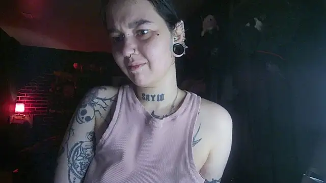 MoorderxDoll online show from February 16, 2025, 11:37 pm