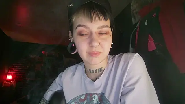 MoorderxDoll online show from March 2, 2025, 11:07 am