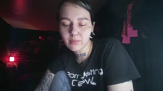 MoorderxDoll online show from March 16, 2025, 3:06 pm