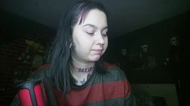 MoorderxDoll online show from October 5, 2025, 7:34 pm