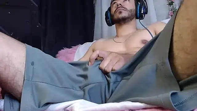 Snapshot of Tommhot chatting on January 6, 2025, 9:19 am Tommhot online show from January 6, 2025, 9:19 am