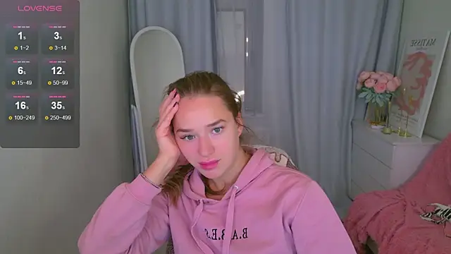 LovelyJessie online show from October 10, 2025, 2:05 pm