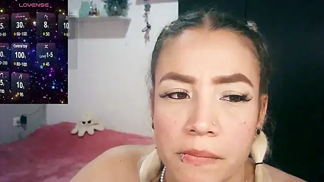 Snapshot of LuCKy_JoK chatting on December 18, 2024, 2:38 pm LuCKy JoK online show from December 18, 2024, 2:38 pm