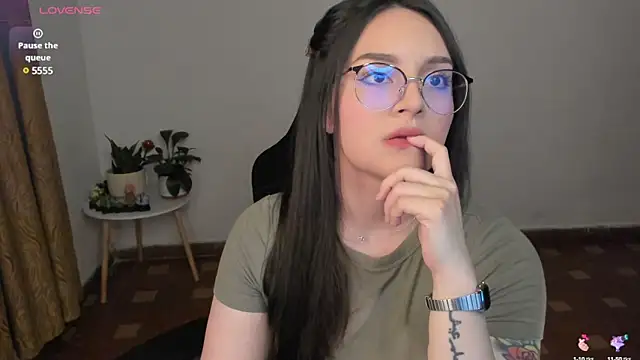 anaveleeez online show from March 8, 2025, 2:34 am