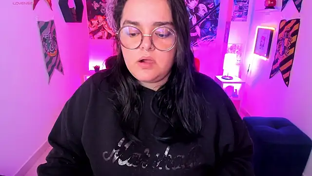 Snapshot of Luise_Meyrink chatting on December 21, 2024, 3:03 am Luise Meyrink online show from December 21, 2024, 3:03 am