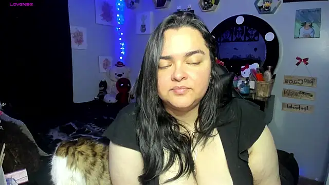 Snapshot of Luise_Meyrink chatting on March 18, 2025, 3:42 am Luise Meyrink online show from March 18, 2025, 3:42 am