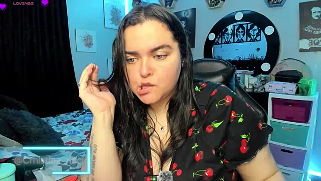 Snapshot of Luise_Meyrink chatting on September 24, 2025, 3:32 am Luise Meyrink online show from September 24, 2025, 3:32 am