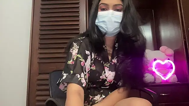 Snapshot of Princess_Lily chatting on February 9, 2025, 1:46 pm Princess Lily online show from February 9, 2025, 1:46 pm