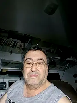 Snapshot of StiveMartin chatting on November 1, 2025, 7:05 pm StiveMartin online show from November 1, 2025, 7:05 pm