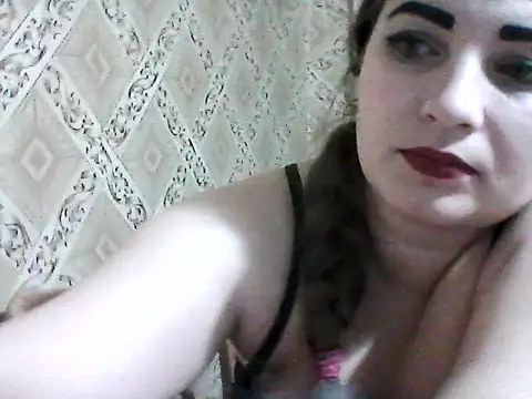 Elizabeth Meow online show from March 11, 2025, 5:13 pm