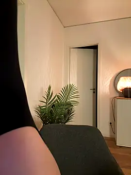 MaribelRiver online show from November 14, 2025, 5:33 pm