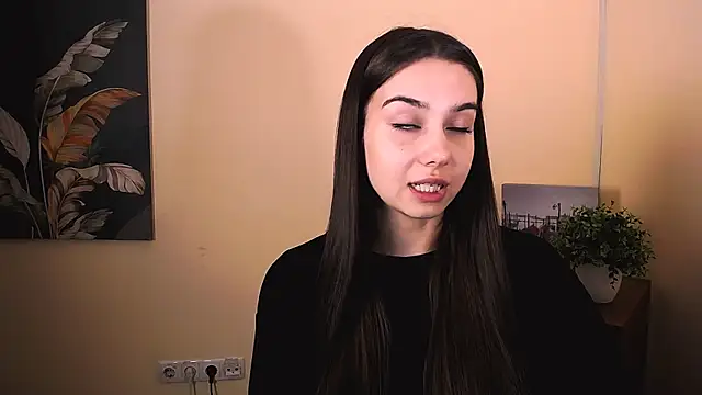 Lili magic online show from September 28, 2025, 12:43 pm