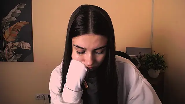 Lili magic online show from October 17, 2025, 7:00 am