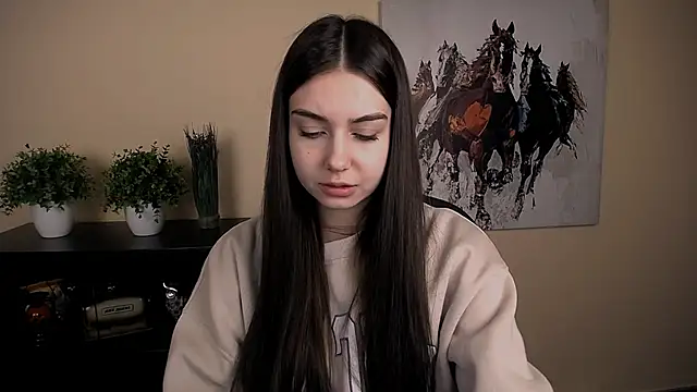 Lili magic online show from November 12, 2025, 8:48 am