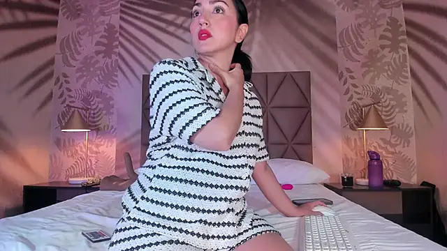 Snapshot of LIAH_IZUMI chatting on April 16, 2026, 1:23 pm LIAH IZUMI online show from April 16, 2026, 1:23 pm