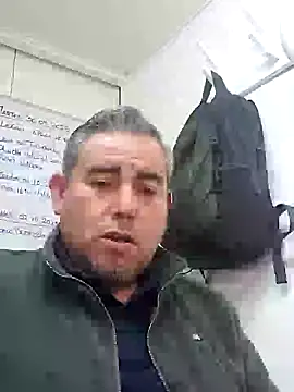 Snapshot of Manolete007x chatting on October 2, 2025, 10:17 pm Manolete007x online show from October 2, 2025, 10:17 pm