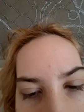 Snapshot of Elza_kom chatting on September 22, 2025, 4:14 am Elza kom online show from September 22, 2025, 4:14 am