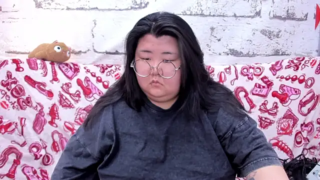 Snapshot of Nadine_asian chatting on June 21, 2026, 8:17 am Nadine asian online show from June 21, 2026, 8:17 am