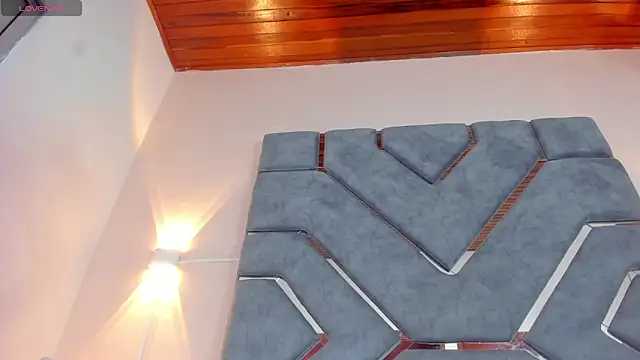 Snapshot of LucciaPorter chatting on February 11, 2026, 1:16 pm LucciaPorter online show from February 11, 2026, 1:16 pm