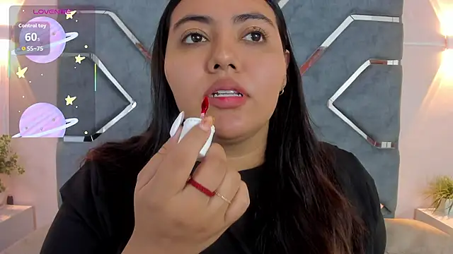 LucciaPorter online show from March 27, 2026, 1:22 pm