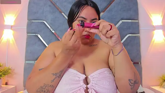 LucciaPorter online show from June 3, 2026, 1:36 pm