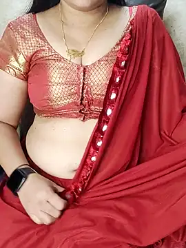 Traditional Housewife  online show from September 12, 2025, 12:11 am