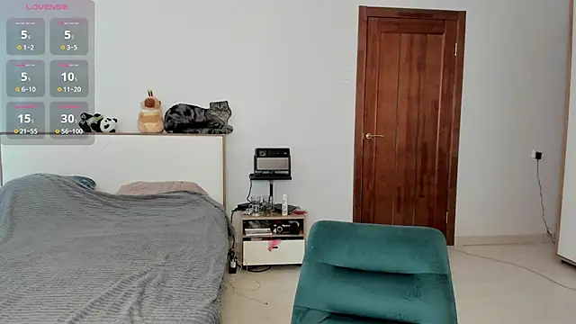 Brooooke online show from June 25, 2026, 2:10 pm