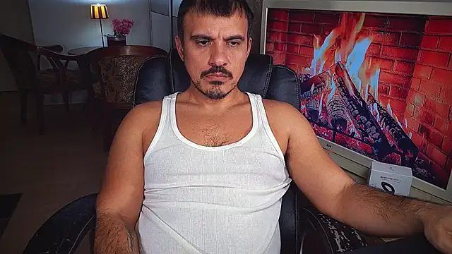 officeman7 online show from December 7, 2024, 5:31 pm