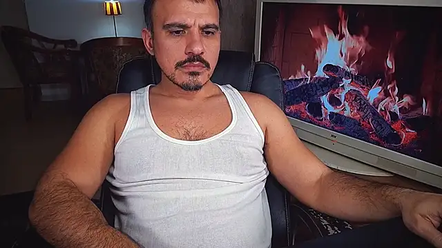 officeman7 online show from December 27, 2024, 5:37 pm