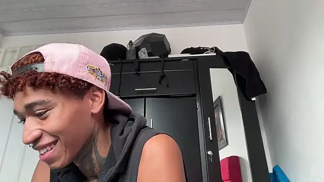 sexy blacks  online show from January 6, 2025, 8:39 pm