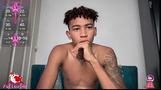 Snapshot of sexy_blacks_ chatting on November 24, 2025, 12:16 pm sexy blacks online show from November 24, 2025, 12:16 pm
