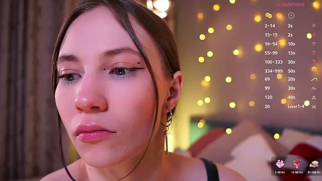 Snapshot of askaudrey_ chatting on January 3, 2025, 5:10 pm askaudrey online show from January 3, 2025, 5:10 pm