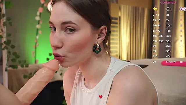 Snapshot of askaudrey_ chatting on March 5, 2025, 5:08 pm askaudrey online show from March 5, 2025, 5:08 pm