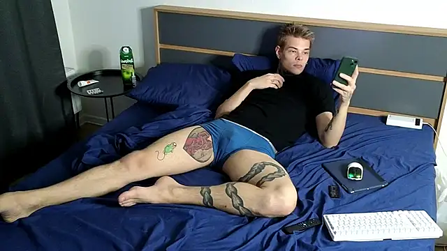 DENIS HERE online show from September 27, 2025, 4:23 pm