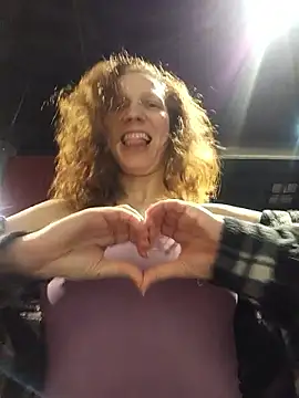 Exhibitionsplit online show from February 13, 2026, 11:01 pm