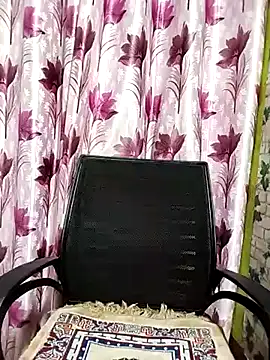 Snapshot of Shreya727 chatting on March 10, 2025, 3:12 am Shreya727 online show from March 10, 2025, 3:12 am