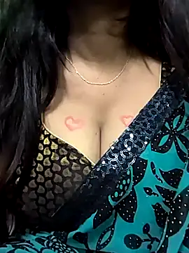 Shreya727 online show from July 12, 2026, 7:27 pm