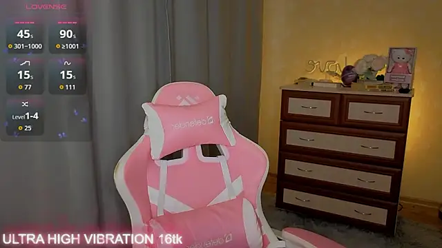 cutie mili online show from March 28, 2026, 10:37 am