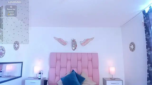 VeronikaOlsen online show from February 1, 2025, 6:40 pm