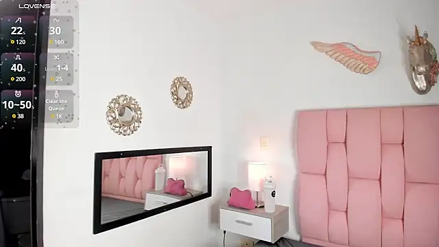 VeronikaOlsen online show from March 7, 2025, 12:56 pm