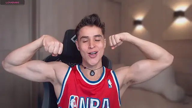 thomklein online show from April 17, 2026, 7:39 pm