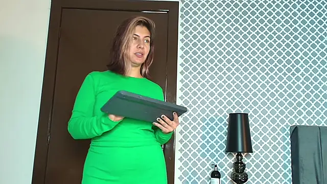 Snapshot of scarlett_moore chatting on September 19, 2025, 1:12 pm scarlett moore online show from September 19, 2025, 1:12 pm