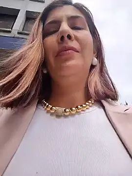 Snapshot of scarlett_moore chatting on October 16, 2025, 2:18 pm scarlett moore online show from October 16, 2025, 2:18 pm